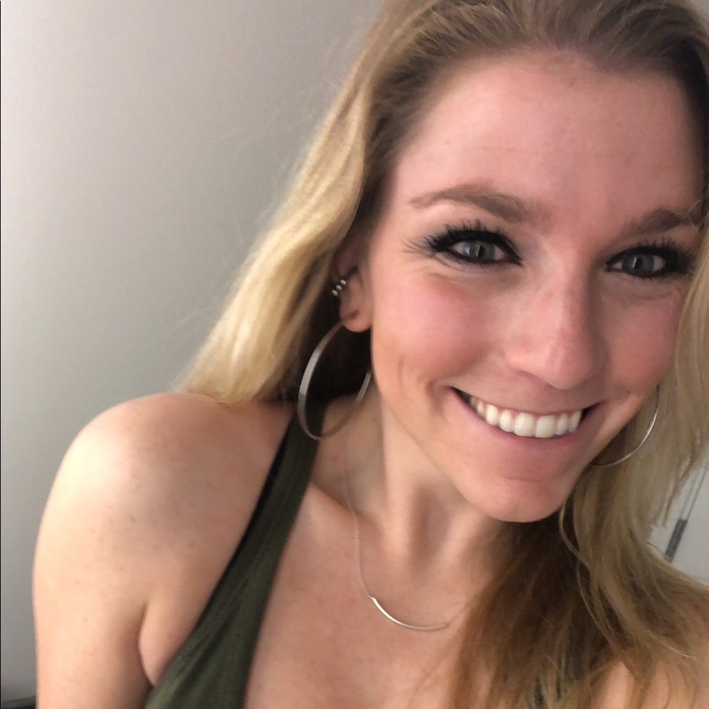 Meet your Posher, Suzanne